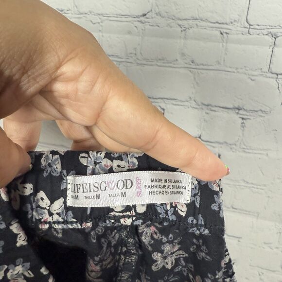 Life is Good Shorts Women Medium Cotton Pajama Floral Love Cottage Fairy - Picture 4 of 9